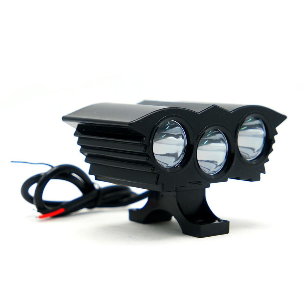 Faro Para Moto Rasen Auxiliar Led Tipo Aguila Ojos Blanco Con Luz